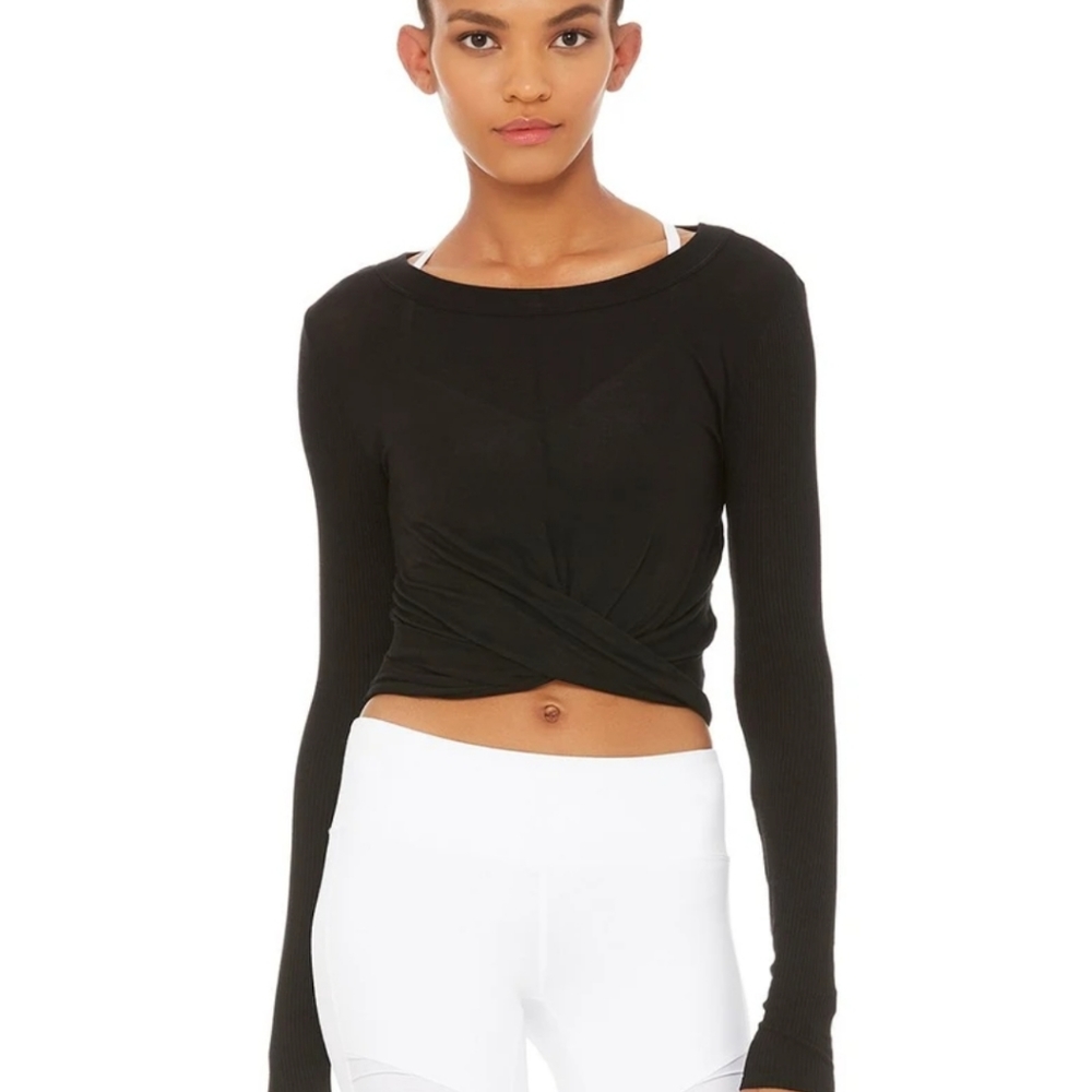 NWOT Alo Yoga Knit Crop Top